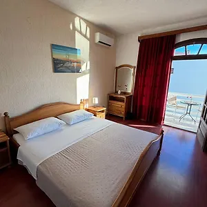 villa-samac.hotels-in-trogir.com/